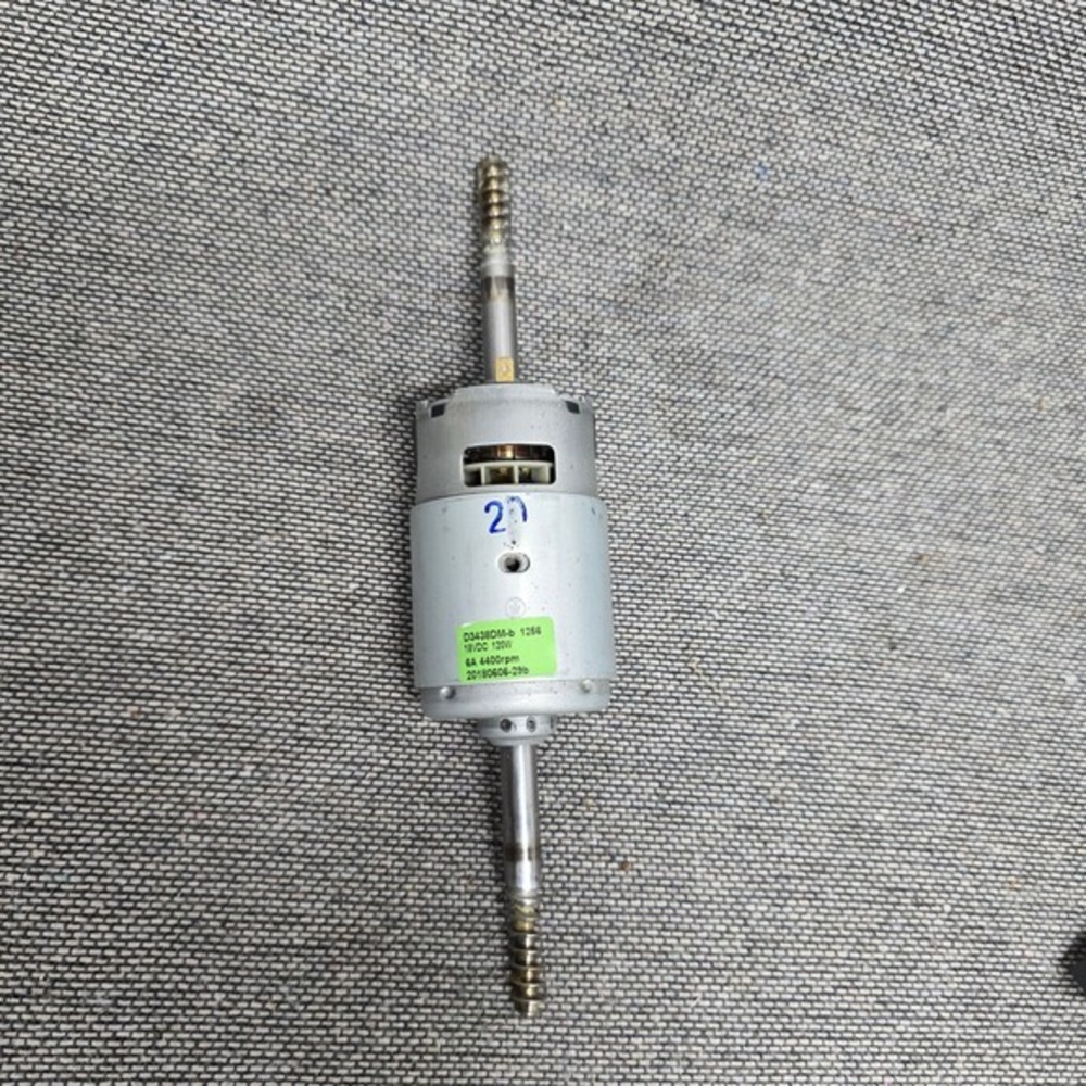 Bissell 2315 Floor Machine Motor D3438DM-b 1256 18VDC 120W 4400rpm 6A Dual Shaft
